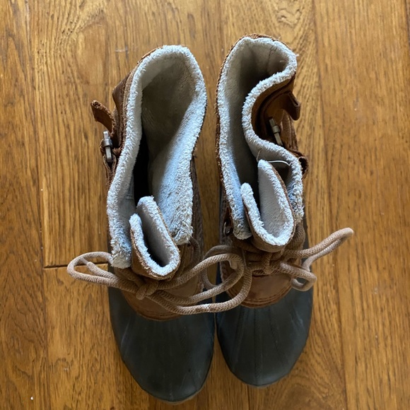 SOREL WINTER BOOTS Fancy Lace II boots! - Picture 5 of 8